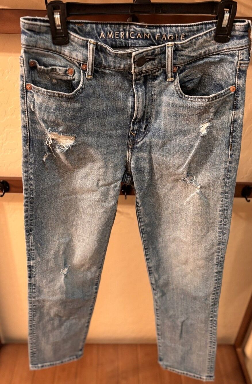 American Eagle Outfitters Men’s EasyFlex Slim Light Wash 5-Pocket Jeans 30X30